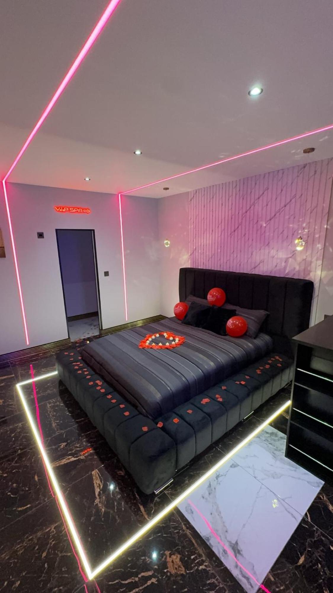 Highfield Private Spa Apartment ブラッドフォード エクステリア 写真