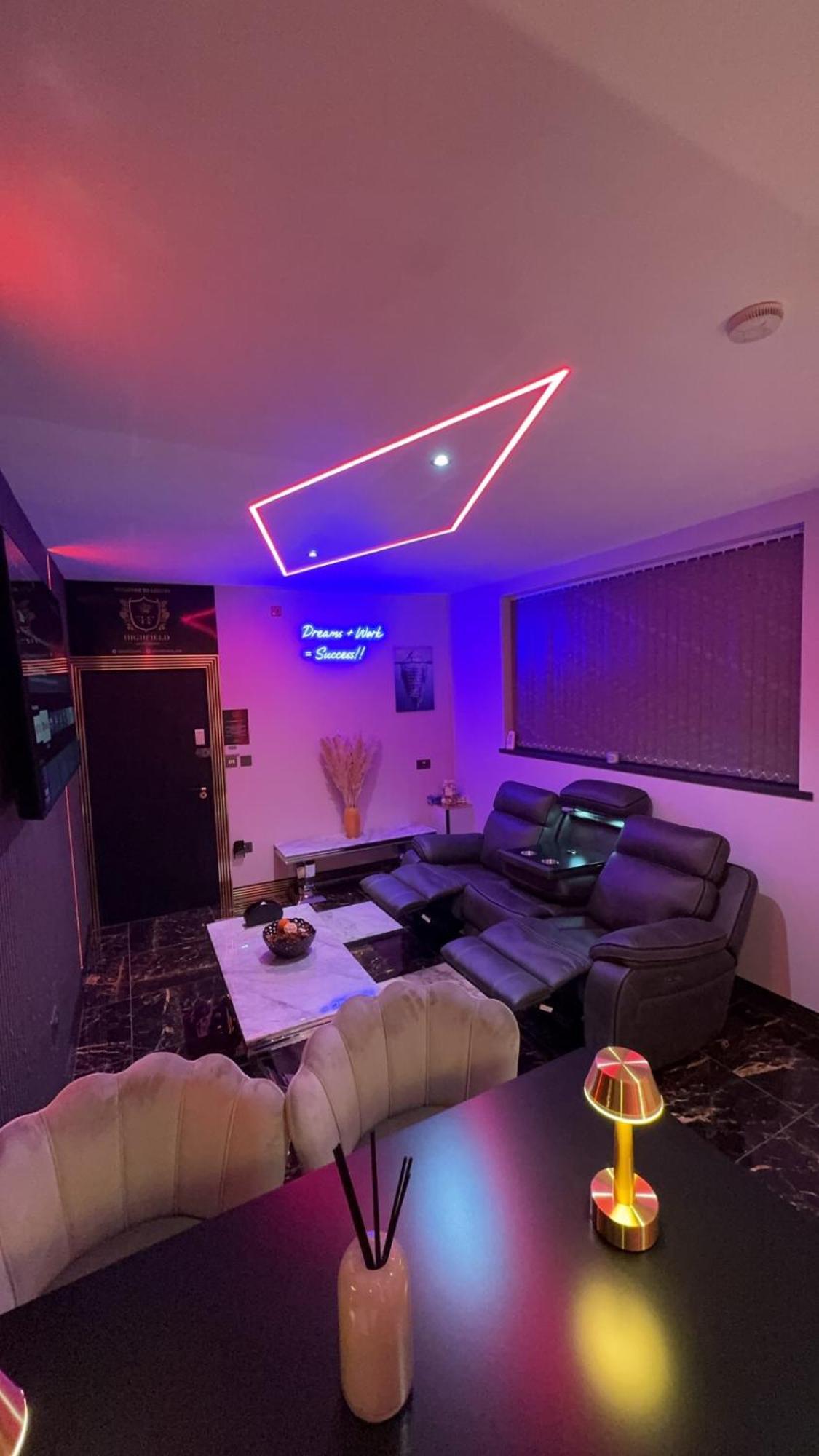 Highfield Private Spa Apartment ブラッドフォード エクステリア 写真