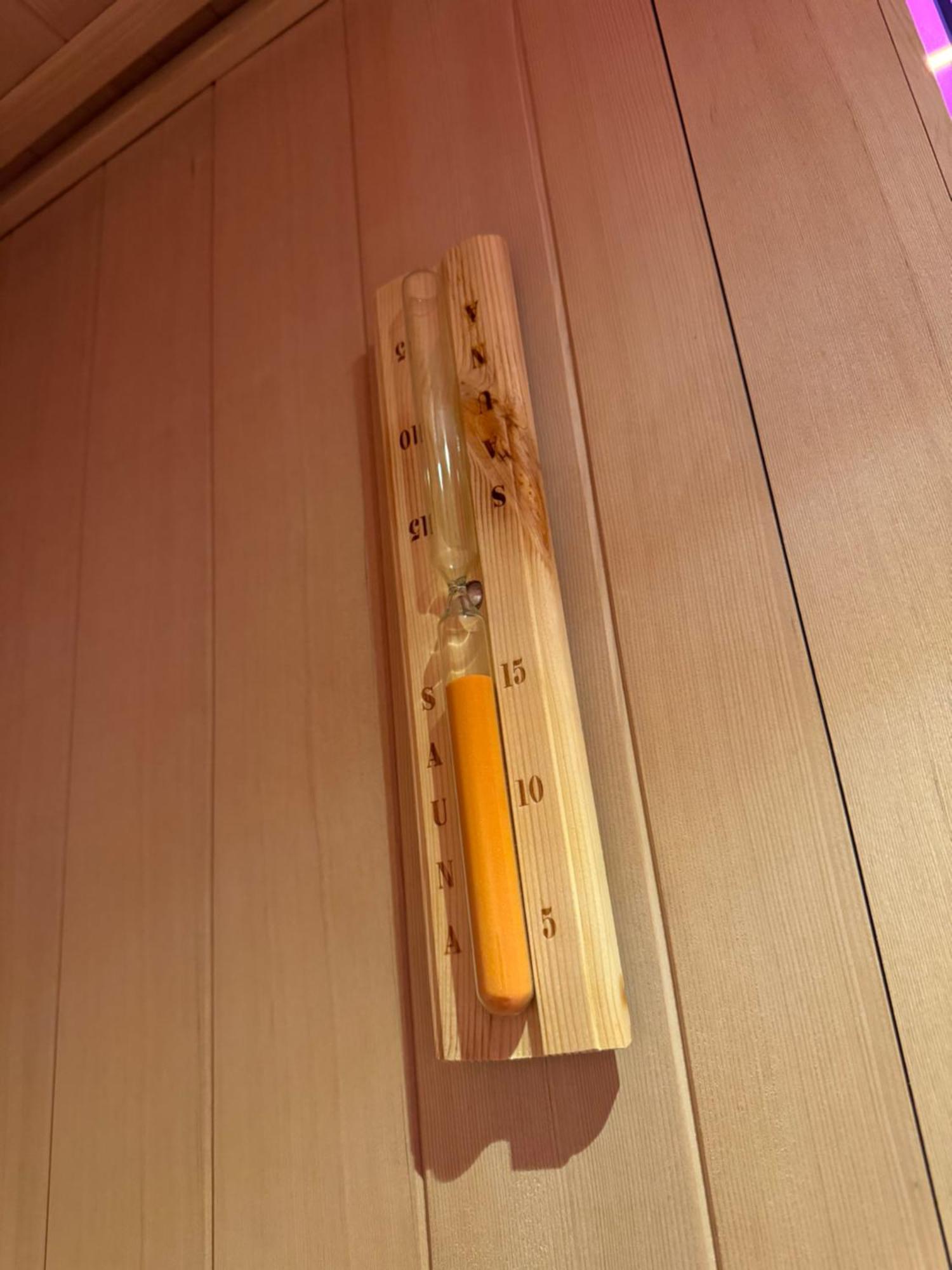 Highfield Private Spa Apartment ブラッドフォード エクステリア 写真