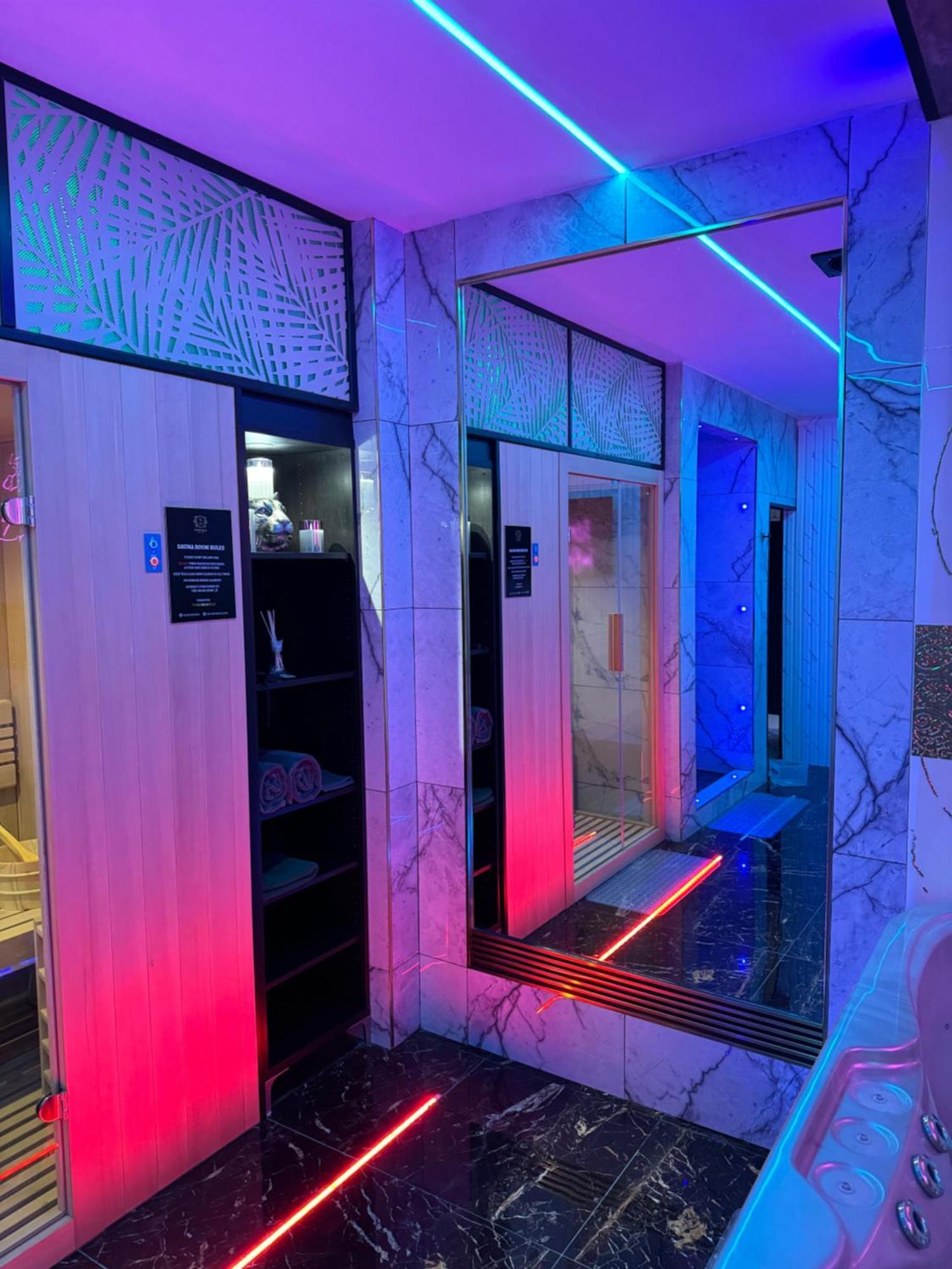 Highfield Private Spa Apartment ブラッドフォード エクステリア 写真