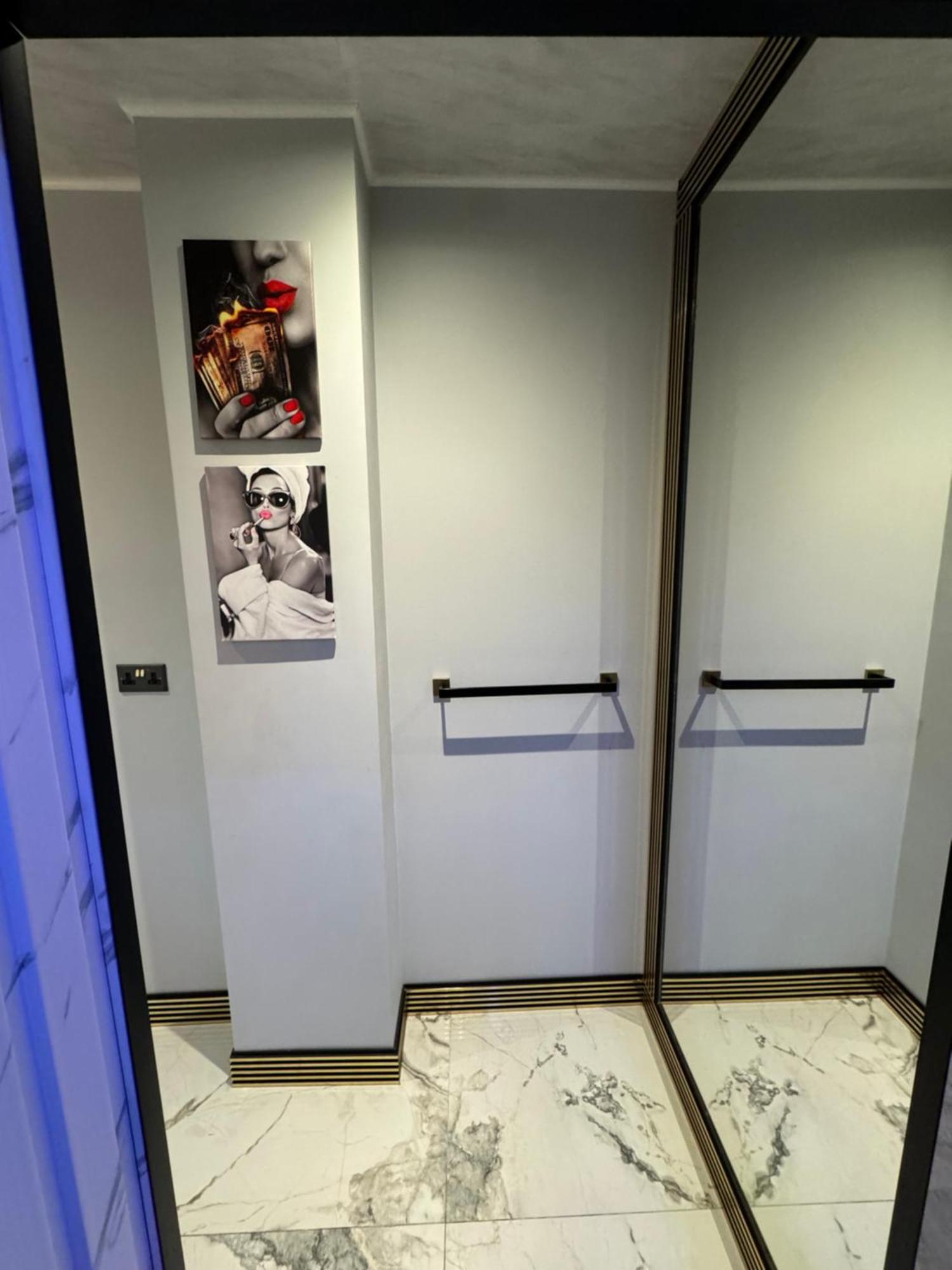 Highfield Private Spa Apartment ブラッドフォード エクステリア 写真