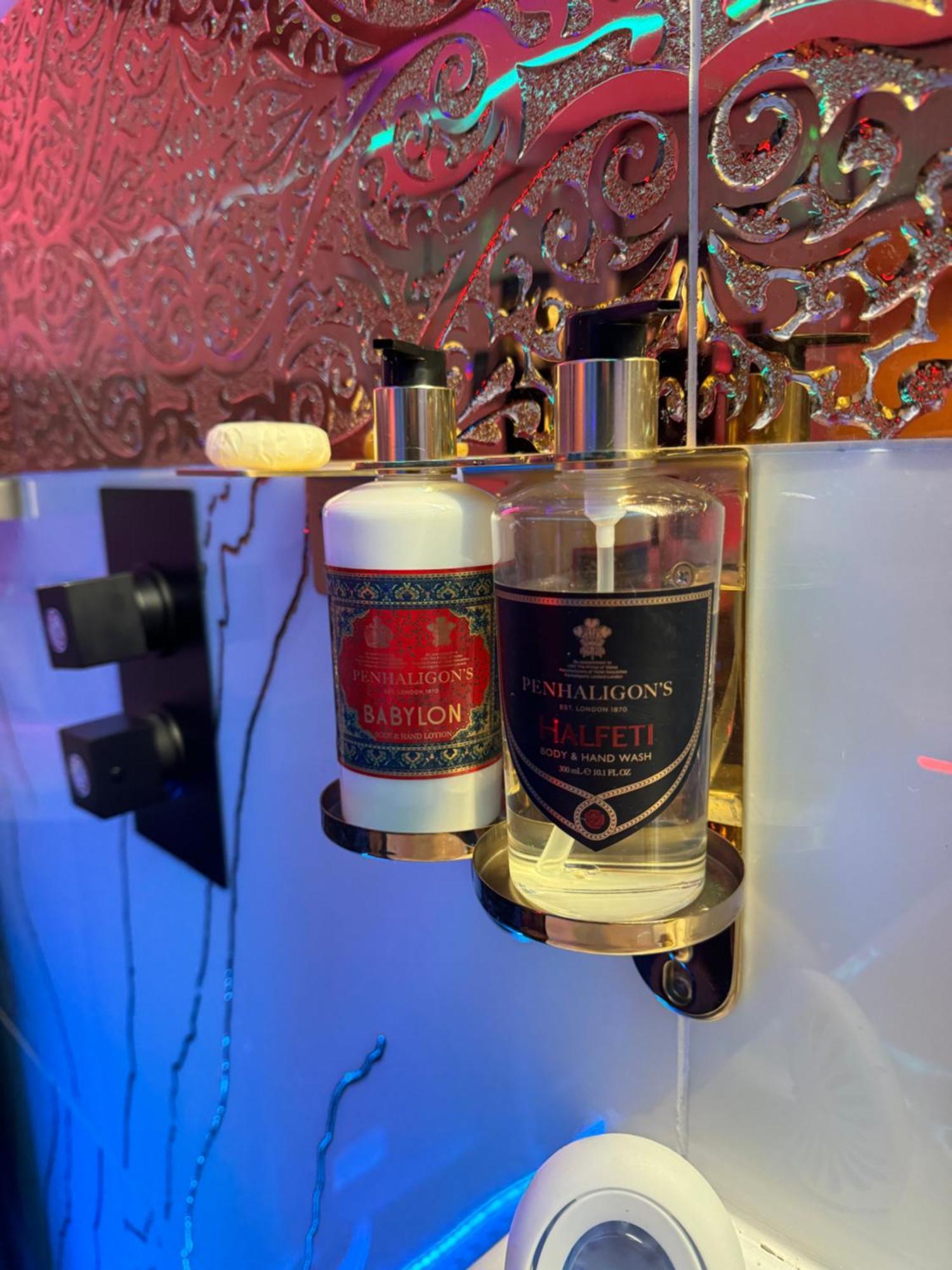 Highfield Private Spa Apartment ブラッドフォード エクステリア 写真