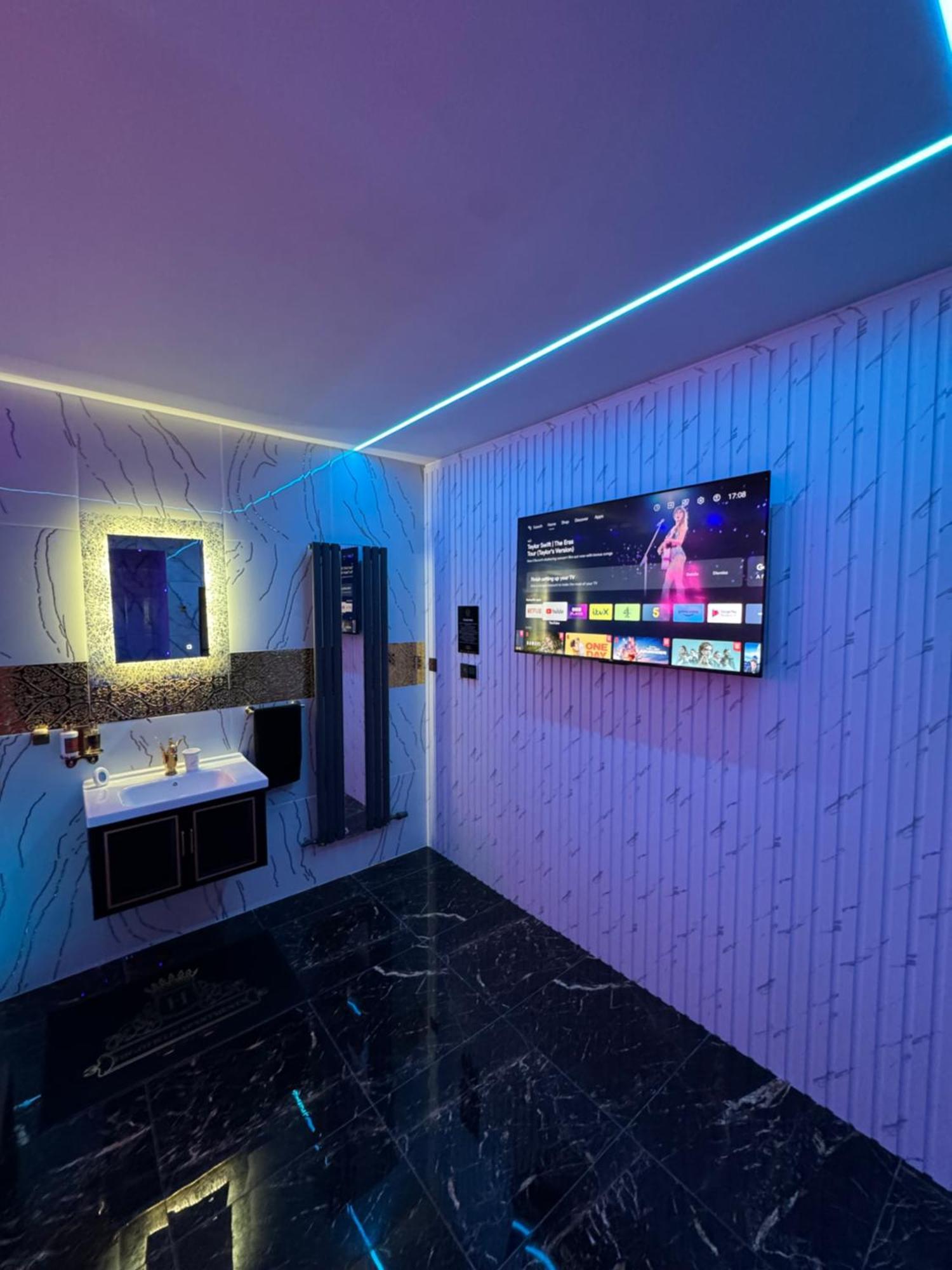 Highfield Private Spa Apartment ブラッドフォード エクステリア 写真