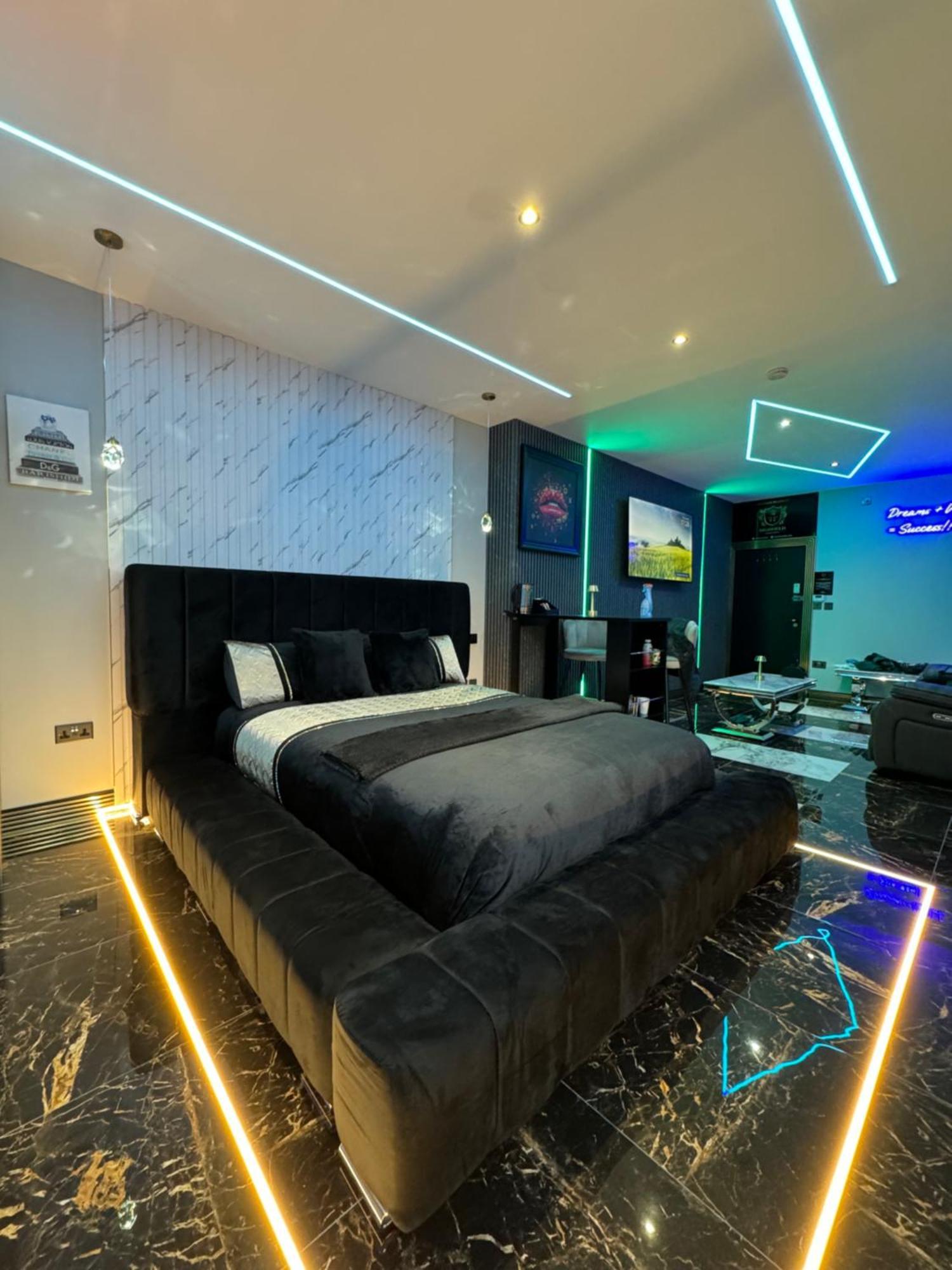 Highfield Private Spa Apartment ブラッドフォード エクステリア 写真