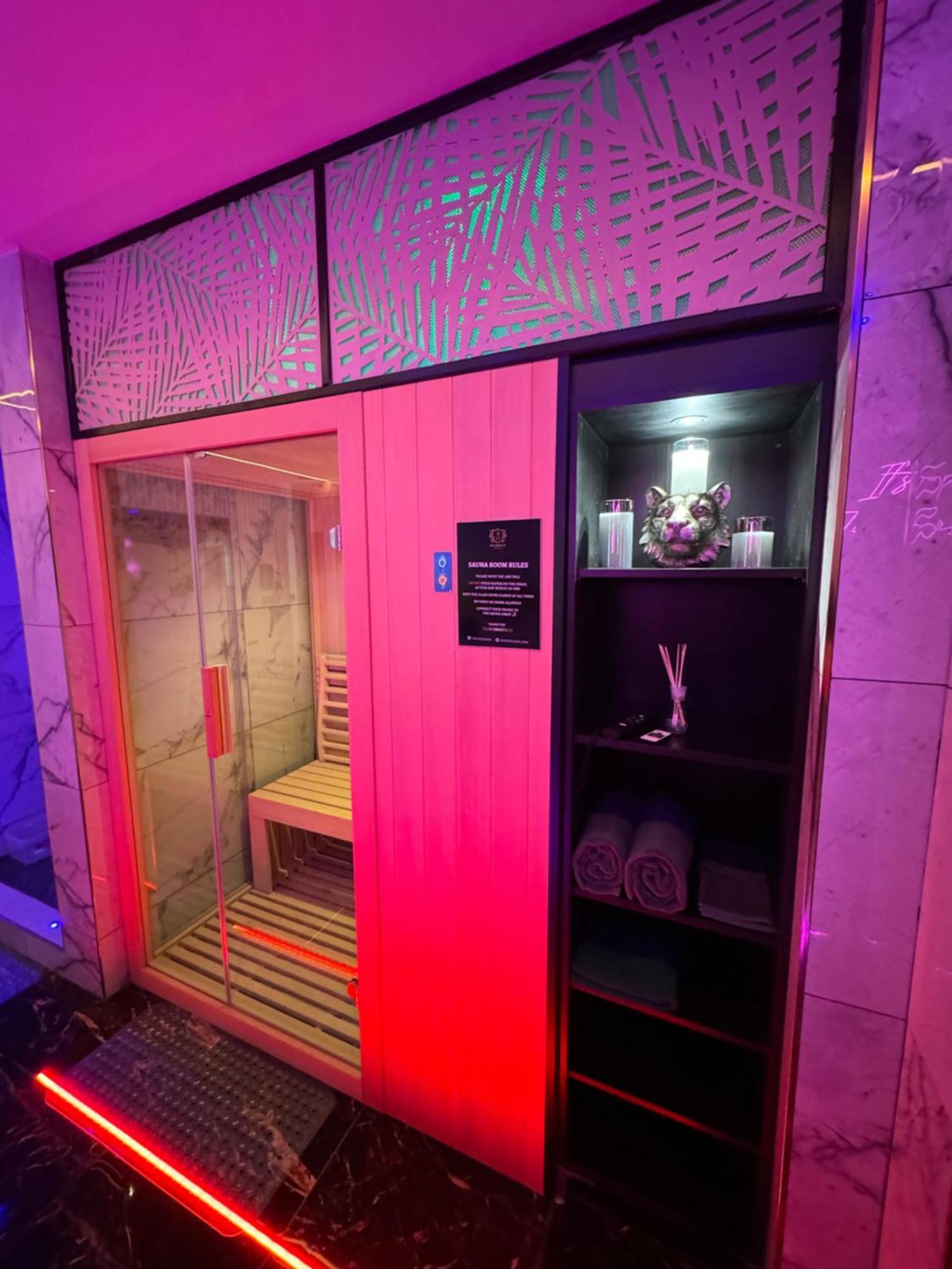 Highfield Private Spa Apartment ブラッドフォード エクステリア 写真